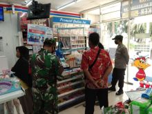 Ciptakan Lingkungan Kondusif, Polsek Kerumutan Lakukan Patroli di Swalayan