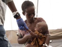 Ketika Masyarakat Miskin Semakin Jauh Tertinggal Karena Negara-negara Kaya Menyimpan Vaksin COVID-19