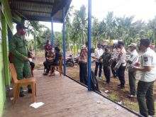 Kapolsek Kuala Kampar Tinjau sSejumlah Lokasi Tempat Pemungutan Suara