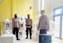 Polsek Bandar Sei Kijang Jaga Ketat Kotak dan Surat Suara di Sekretariat PPK Kecamatan