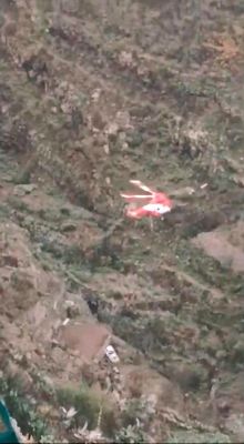 Jasad Seorang Pilot dan Istrinya Akhirnya Ditemukan Setelah Mobil yang Dikemudikan Jatuh Sedalam 250 Kaki