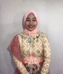 Salah satu peserta asal Provinsi Riau ikuti Liga Dangdut Indonesia (LIDA) 2021 melakukan audisi melalui zoom 