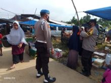 Polsek Pangkalan Lesung Gelar Bakti Sosial Dalam Rangka Operasi Lilin 2020