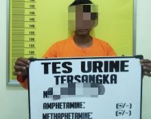 Panik Dikejar Hingga Masuk Kebun Sawit, Maling Ancam Bacok Polisi Pakai Parang (foto/amsur) 