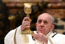 Rentan Virus Corona, Vatikan Sebut Paus Fransiskus Disuntik Vaksin Covid-19 (foto/int) 