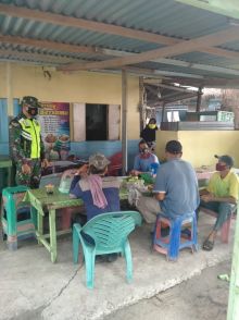 Jajaran Koramil 01 Bengkalis saat menghimbau bahaya Covid