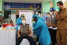 Vaksinasi Covid-19 Pekanbaru