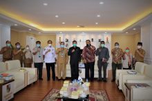 wali kota Pekanbaru Dr. H. Firdaus, MT dan audiensi Goverment and Public Affairs Assets SKK Migas PT. Chevron Pacific Indonesia (CPI) - Pekanbaru.go.id