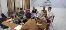Pemuda Mahasiswa Riau Bersinergi (PMRB) saat melakukan audiensi ke DInas Lingkungan Hidup dan Kehutanan (DLHK) Provinsi Riau