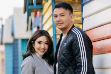 Wijaya Saputra bersama Giselle (net) 