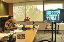 Ketua Project Management Office (PMO) Integrasi dan Peningkatan Nilai Bank Syariah BUMN Hery Gunardi saat mengikuti Webinar Sharia Economic Outlook Ekonomi Syariah Indonesia 2021