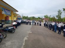 BNN Pelalawan Gelar Tes Urine Mendadak Pegawai Dishub (foto/ardi) 