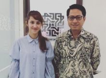 Tsamara Amany dan Prof. Firmanzah, Ph.D. Foto: Twitter/@TsamaraDKI
