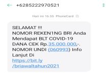 Tangkapan gambar sms penipuan. Foto: Twitter/@ArnoldBelau