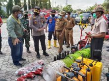 Kapolsek Tualang Pimpin Apel Gabungan Kesiapsiagaan Antisipasi Karhutla (foto/lin) 