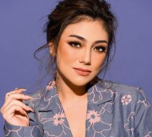 Sambil Menangis, Celine Evangelista Sebut Akan Pertahankan Rumah Tangga Dengan Stefan William (foto/int) 