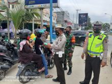 Polsek Pangkalan Kerinci Gelar Pelaksanaan Giat PPKM Pos Pantau Mandiri Swalayan