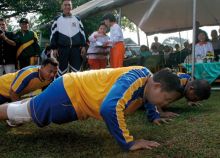 Viral Foto Kenangan Presiden SBY Rela Dihukum Push Up, Netizen Bilang Begini (foto/int) 