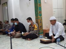 Tingkatan Keimanan dan Ketakwaan Anggota, Polres Inhil Rutin Gelar Kajian Kitab Kuning (foto/rgo) 