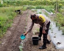 Personel Polsek Bandar Sei Kijang Tinjau Kampung Tangguh di Desa Kiyab Jaya Pelalawan