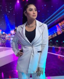 Dewi Persik [Instagram/@dewiperssikreal]