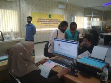 Pendaftaran mahasiswa baru di Unilak