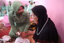 Persit Kartika Candra Kirana Kodim 0314 Inhil Salurkan Bantuan ke Panti Jompo (foto/rgo) 