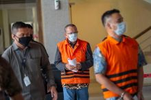 Mantan Sekretaris MA Bersama Menantu Divonis 6 Tahun Penjara (foto/bis) 