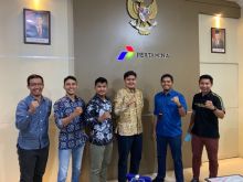 Forum Millenial Riau Bersinergi saat menyambangi Pertamina wilayah Riau. (Foto: Istimewa)