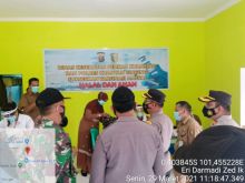 Tinjau Pelaksanaan Vaksin Covid-19 di Sungai Keranji, Mendapat Perhatian Kapolres (foto/zar) 