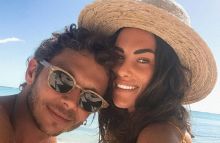 valentino rossi dan Francesca Sofia Novello. Foto: Internet