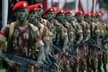 Anggota Kopassus, pasukan terlatih yang dimiliki Indonesia