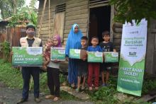 Gotong Royong, PT Chevron Pacific Indonesia dan IZI Riau Salurkan Paket Anak Sholeh Kepada Anak Yatim dan Dhuafa (foto/rilis) 