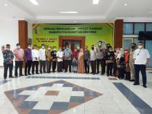 Plt Setwan Wariman Pensiun, Digantikan Almadi (foto/zar) 