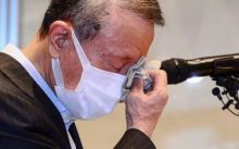 Hong Won Sik meminta maaf