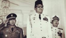 Presiden RI Soekarno (tengah). Foto: Internet