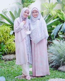 Ghaida Tsurayya dan Teh Ninih [Instagram/@gdaghaida]