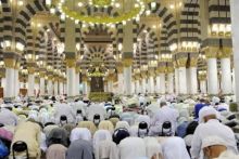 Dianggap Lalai Sehingga Shalat Subuh Tertunda 45 Menit, Dua Pejabat di Masjid Nabawi Dipecat (foto/int) 