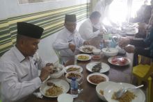 Sekda Arfan Resmikan RM Young Bengkalis Cabang Siak (foto/ist) 