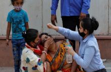 Warga India tengah bertahan dalam selimutan Covid-19. Foto: Internet