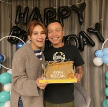 Ayu Ting Ting dan Ayah Rozak [Instagram/@ayutingting92]