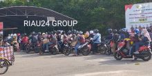 Antrian kendaraan roda dua di Roro Bengkalis