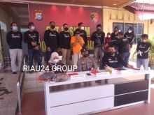 Press release pelaku pembunuhan anak SD di Bengkalis