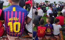 Viral Anak Gaza Palestina Shalat Pakai Baju Barcelona, Netizen Malah Komentar Begini (foto/int)