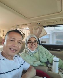 Abdul Rozak dan Umi Kalsum [Instagram/@mom_ayting92]