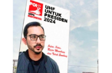 Ustaz Hilmi Firdausi nyapres. Sumber: Twitter / HIlmi28