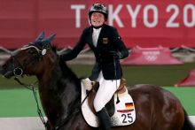 Annika Schleu menangis karena Saint Boy tak bisa dikendalikan