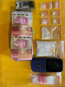 Barang bukti dari tersangka RL