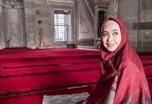 Oki Setiana Dewi. Sumber: Potensi Bisnis-Pikiran Rakyat