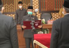 Sekda Siak Arfan Usman Lantik Dua Pejabat Pengawas di Lingkungan Pemkab Siak (foto/lin)